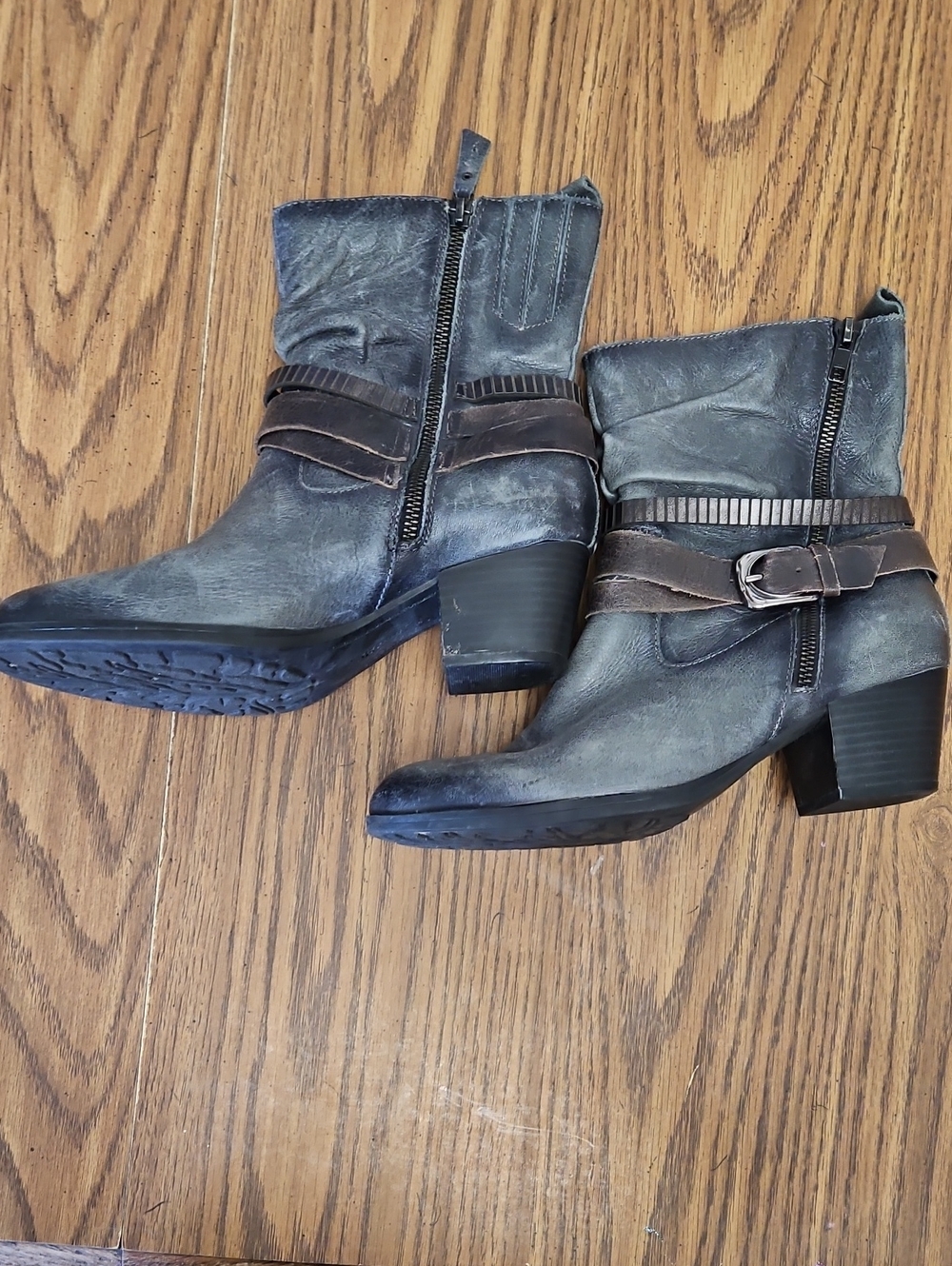 Women's Earth Brand Dark Grey Ankle Boots